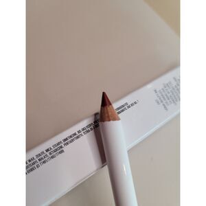 Uoma Beauty ~ Badass MF Matte Filler Lip Liner ~ New~ Ross